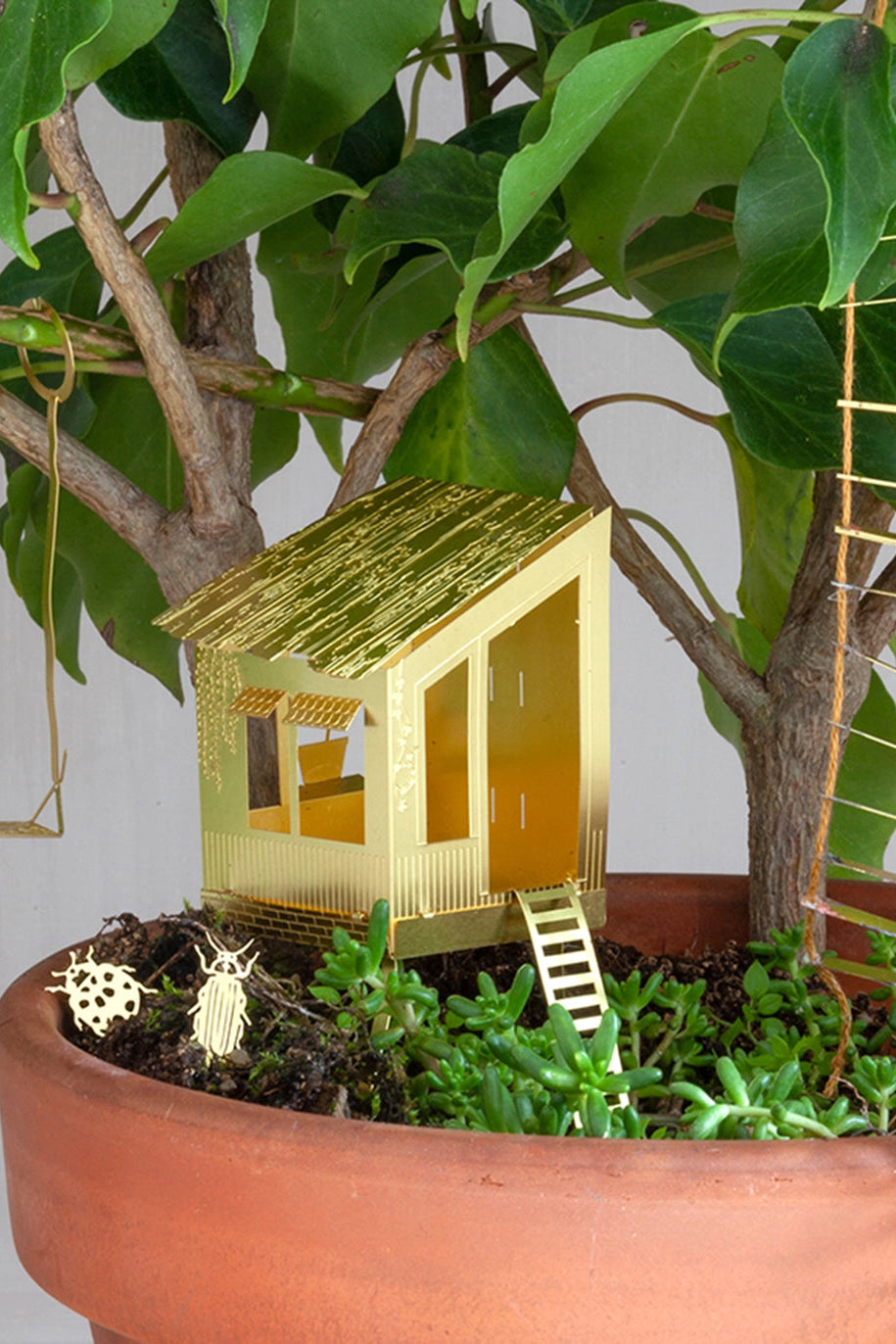 Tiny Treehouse for your Plants