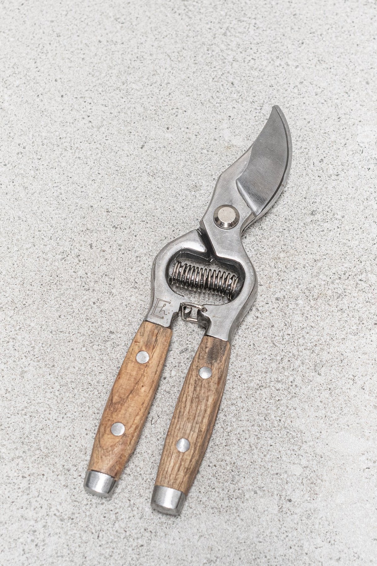 Ash Handled Secateurs