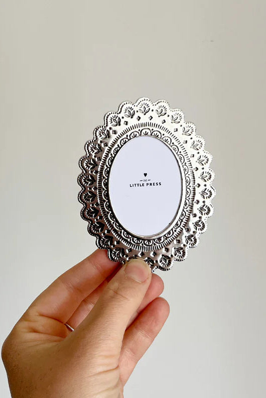 Faux Tin Oval Frame - Silver