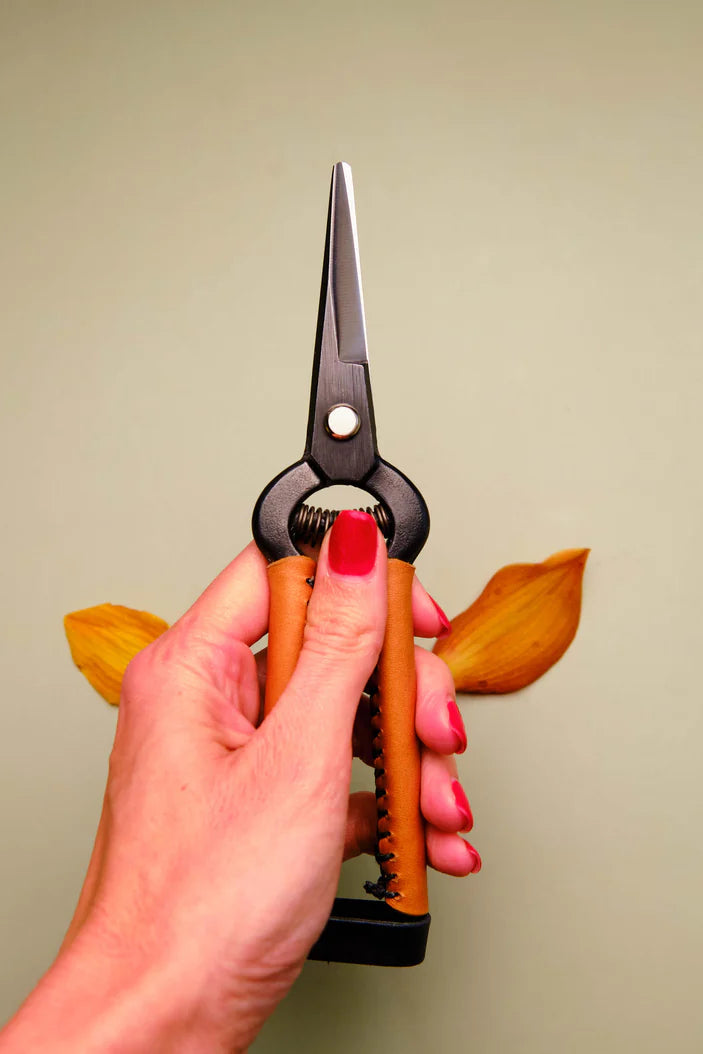 Handmade Japanese Tan leather Snips