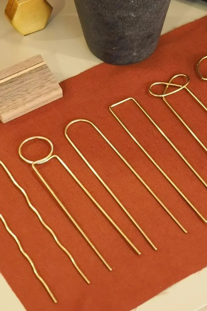 Minimal Brass Hairpin - Straight
